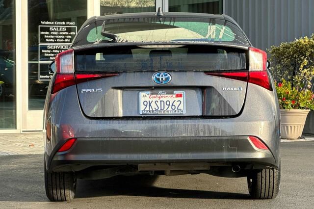 Used 2022 Toyota Prius LE image 5