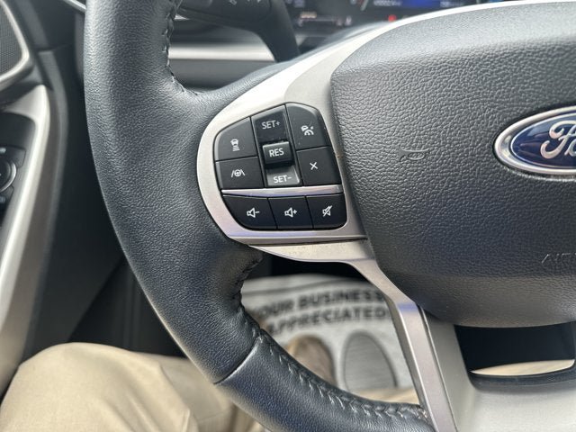 Certified 2023 Ford Explorer XLT w/ Equipment Group 202A RWD image 22