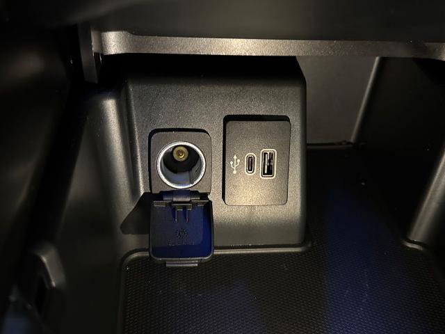 Certified 2025 Ford Explorer ST-Line w/ Premium Package image 30