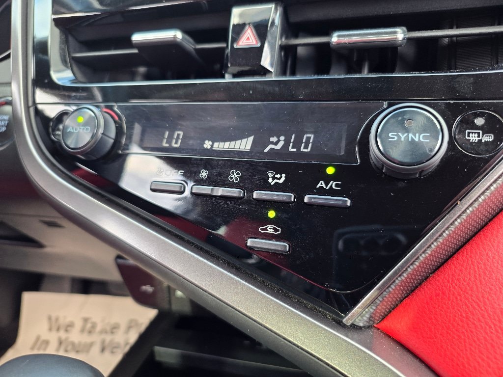 Used 2023 Toyota Camry XSE FWD image 5