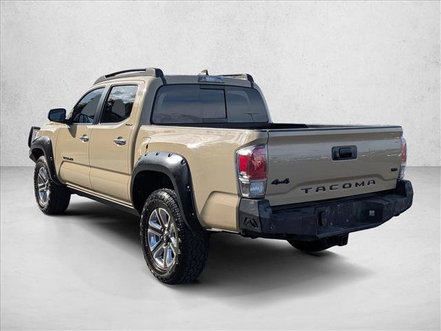 Used 2017 Toyota Tacoma Limited w/ Tow Package AWD/4WD image 8