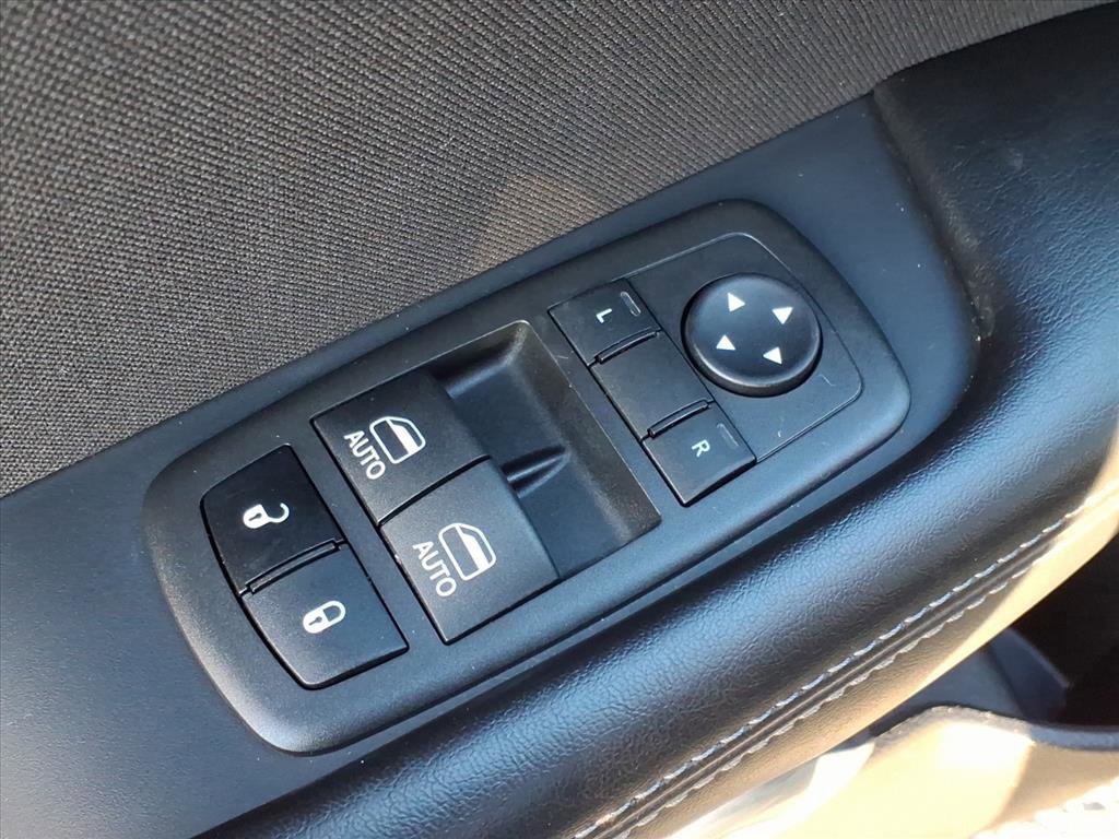 Used 2022 Dodge Challenger SXT w/ Blacktop Package image 11