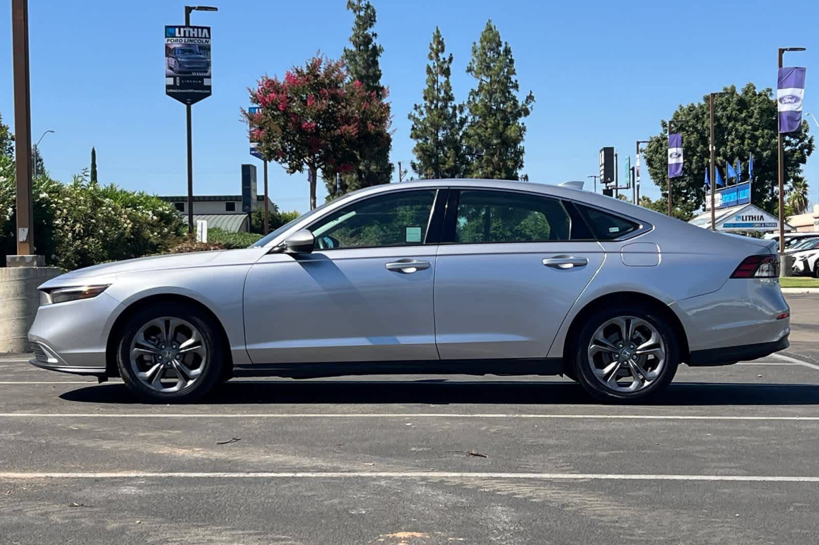 Used 2023 Honda Accord EX image 5