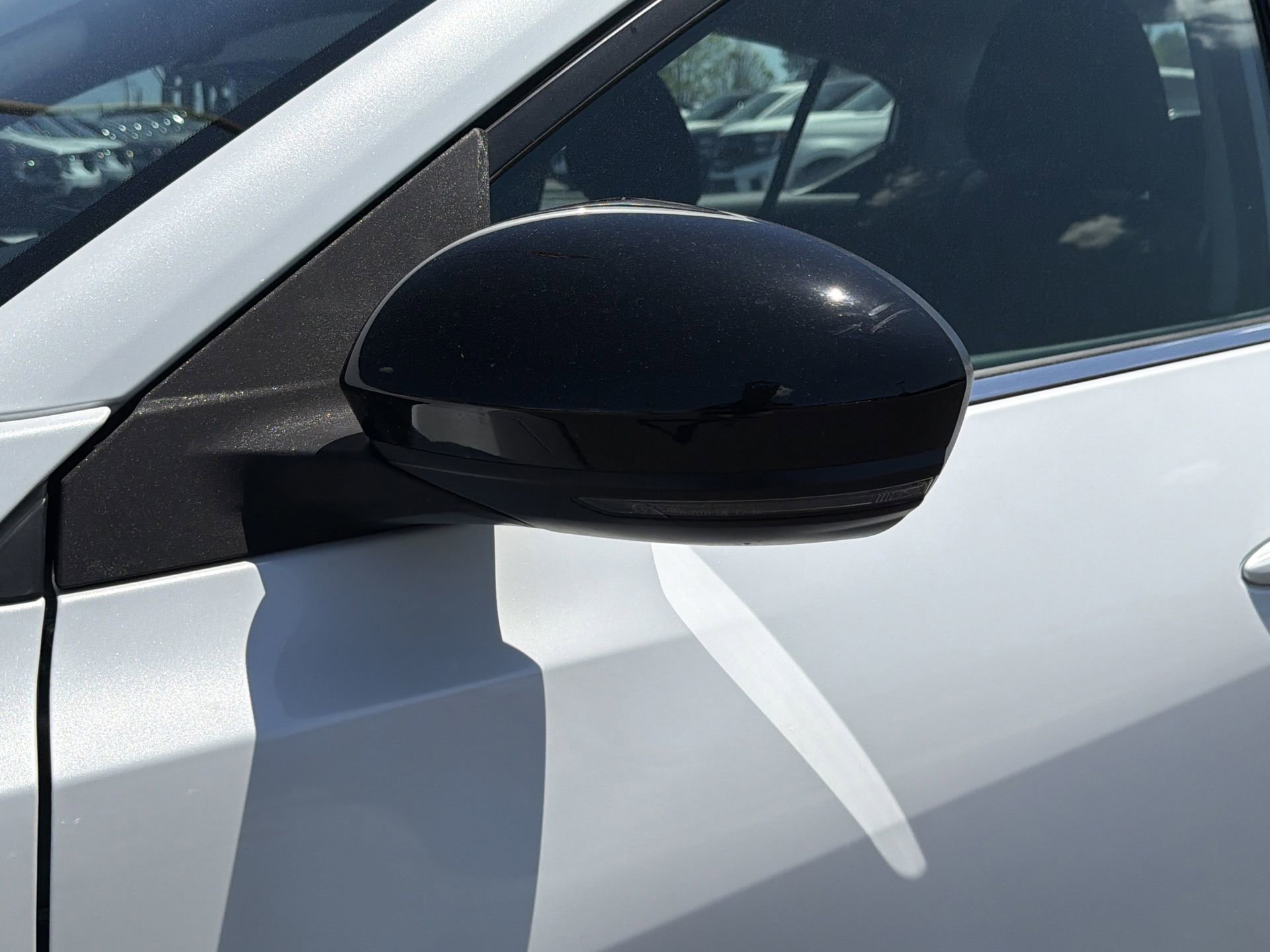 Used 2025 Nissan Sentra SR FWD image 9