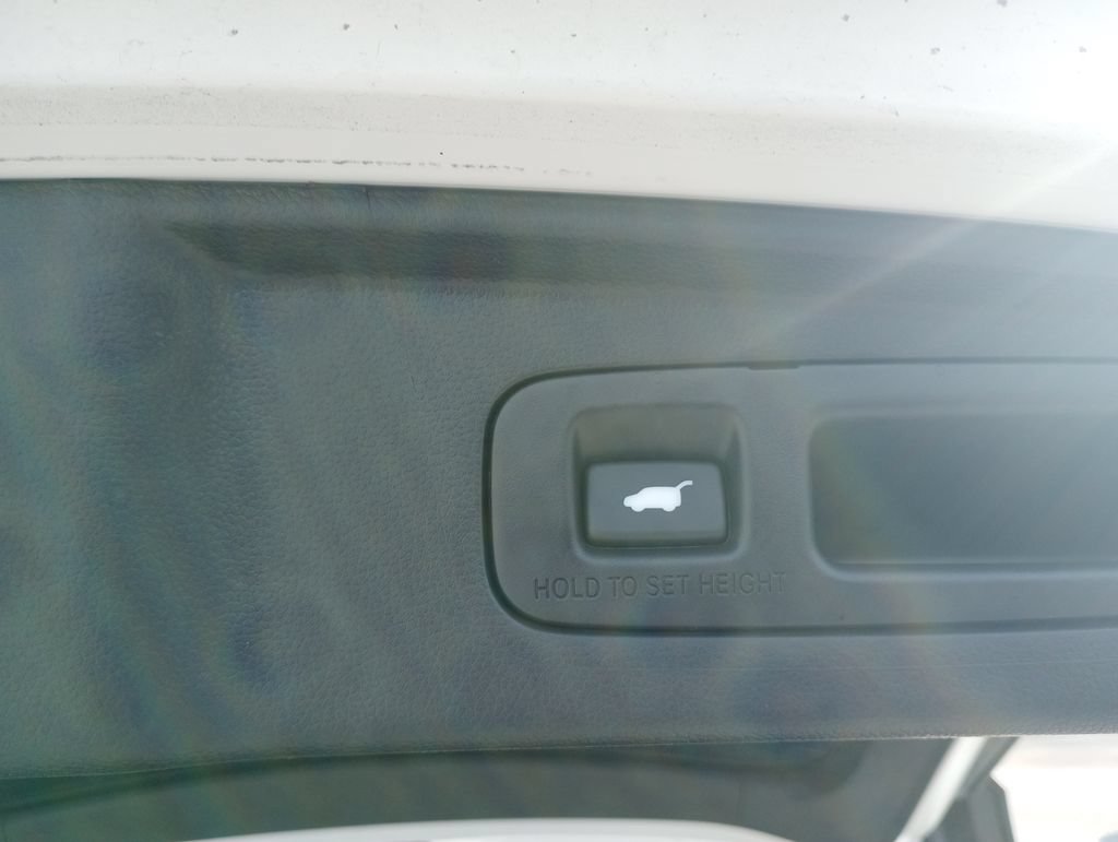 Used 2026 Honda CR-V EX-L image 16