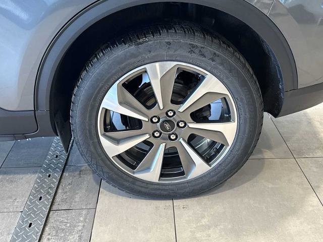 Certified 2024 Ford Escape Platinum image 34