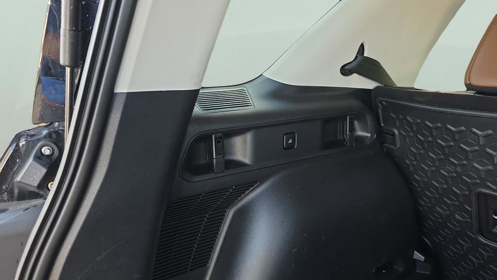 Certified 2023 Ford Bronco Sport Outer Banks AWD/4WD image 19