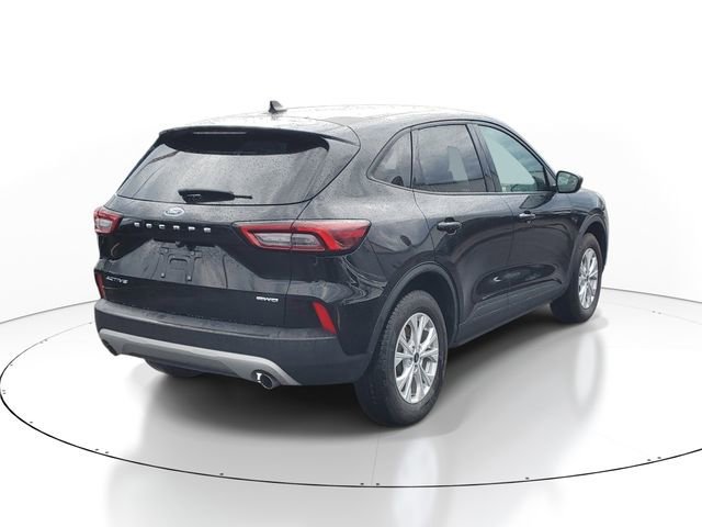 Certified 2025 Ford Escape Active image 3