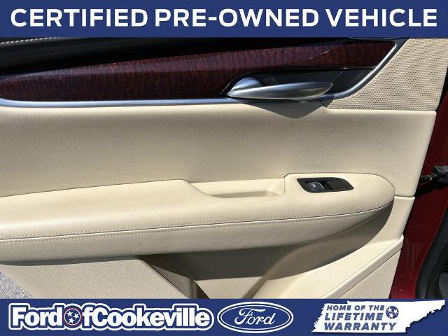 Used 2017 Cadillac XT5 Luxury w/ Driver Awareness Package FWD image 14