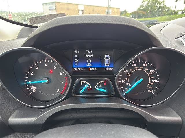 Certified 2017 Ford Escape Titanium w/ Canadian Touring Package AWD/4WD image 27