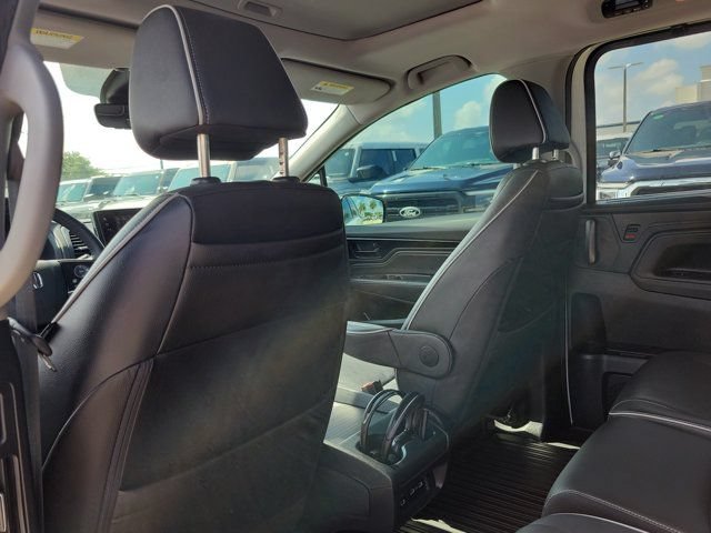 Used 2024 Honda Odyssey Elite image 16