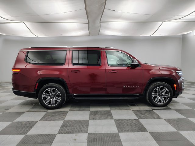 Used 2025 Jeep Wagoneer L Series II AWD/4WD image 12