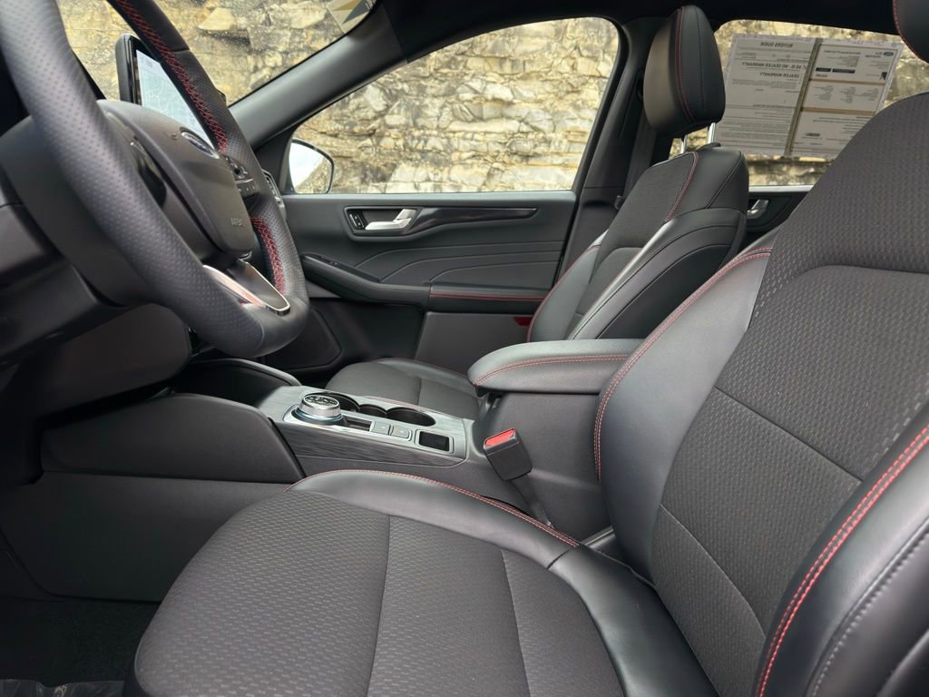 Certified 2023 Ford Escape ST-Line Select w/ Tech Pack #2 image 20