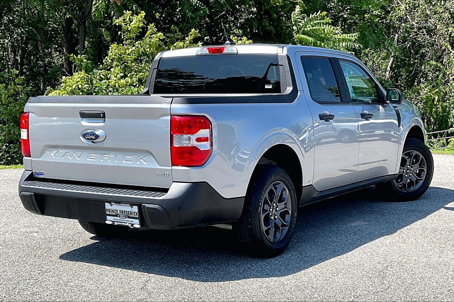 Certified 2024 Ford Maverick XLT w/ Equipment Group 300A Standard AWD/4WD image 12
