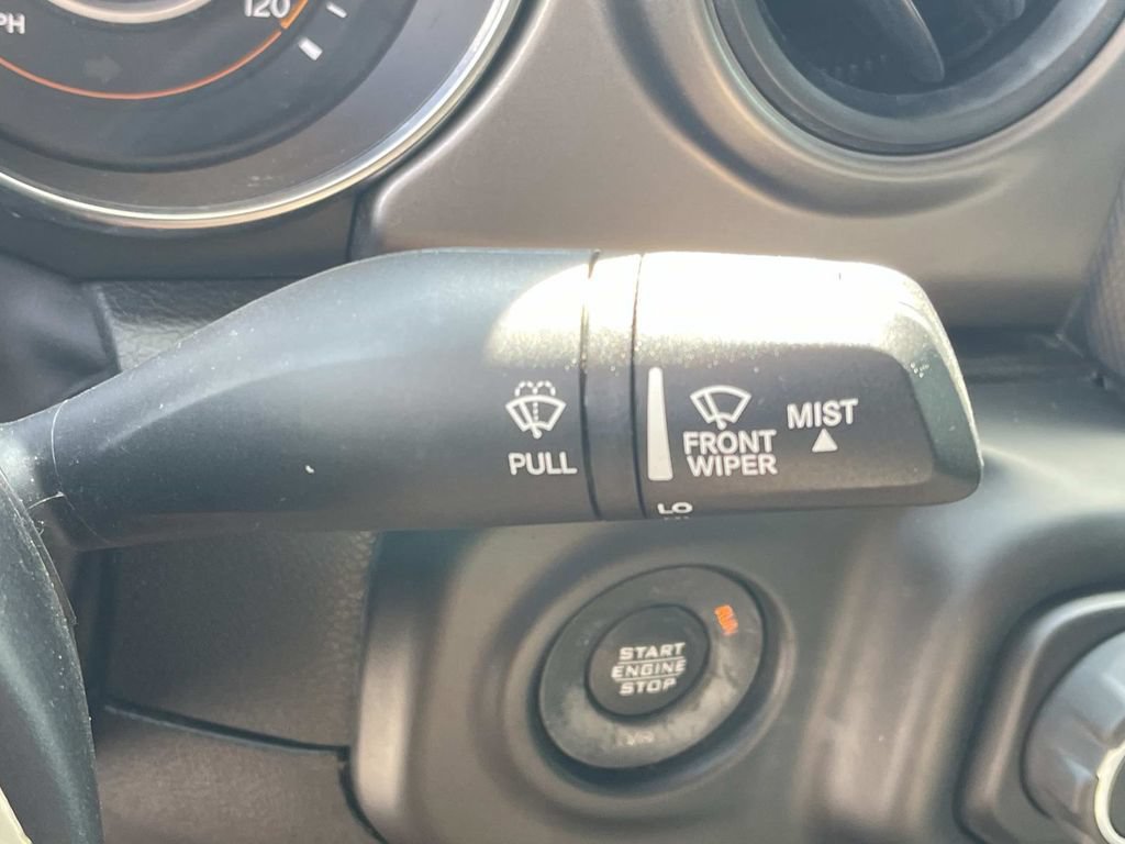 Used 2022 Jeep Gladiator Sport AWD/4WD image 39