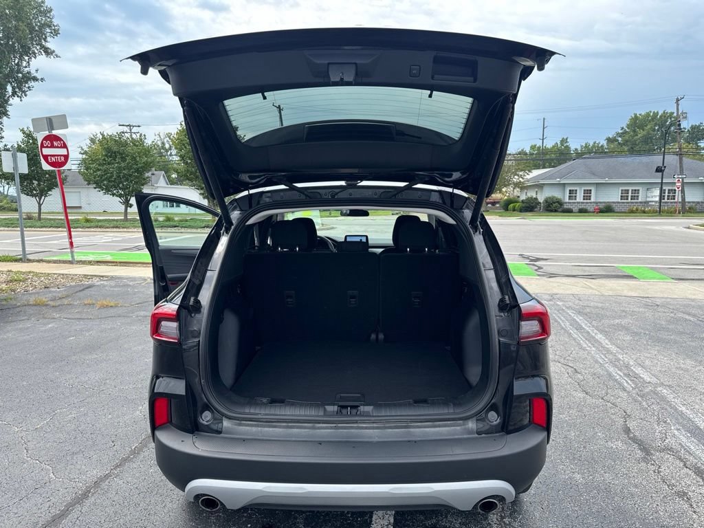 Certified 2024 Ford Escape Active AWD/4WD image 40