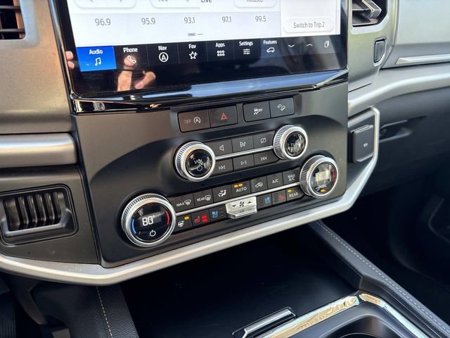 Certified 2024 Ford Expedition XLT image 33