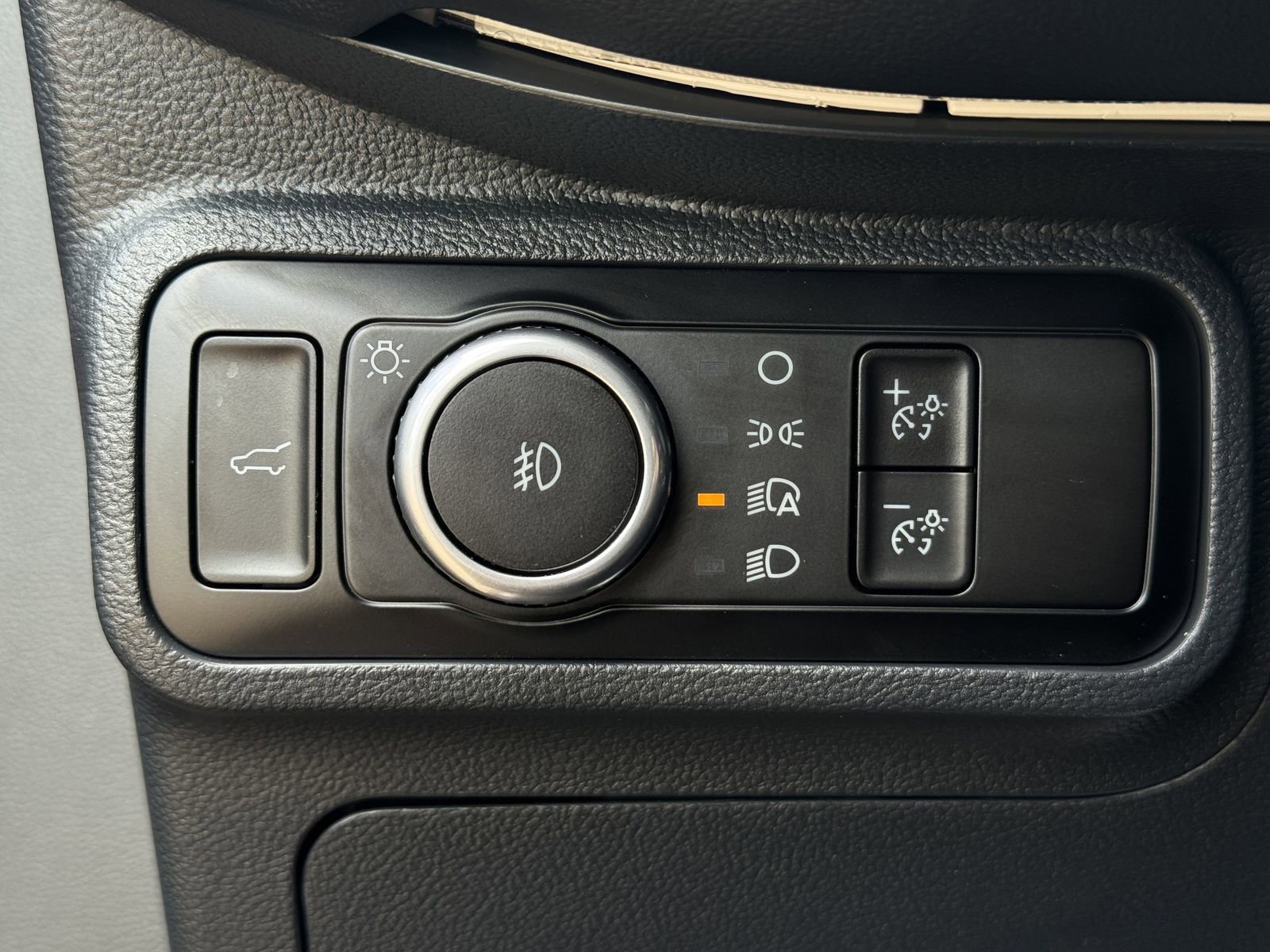 Certified 2025 Ford Explorer ST AWD/4WD image 23