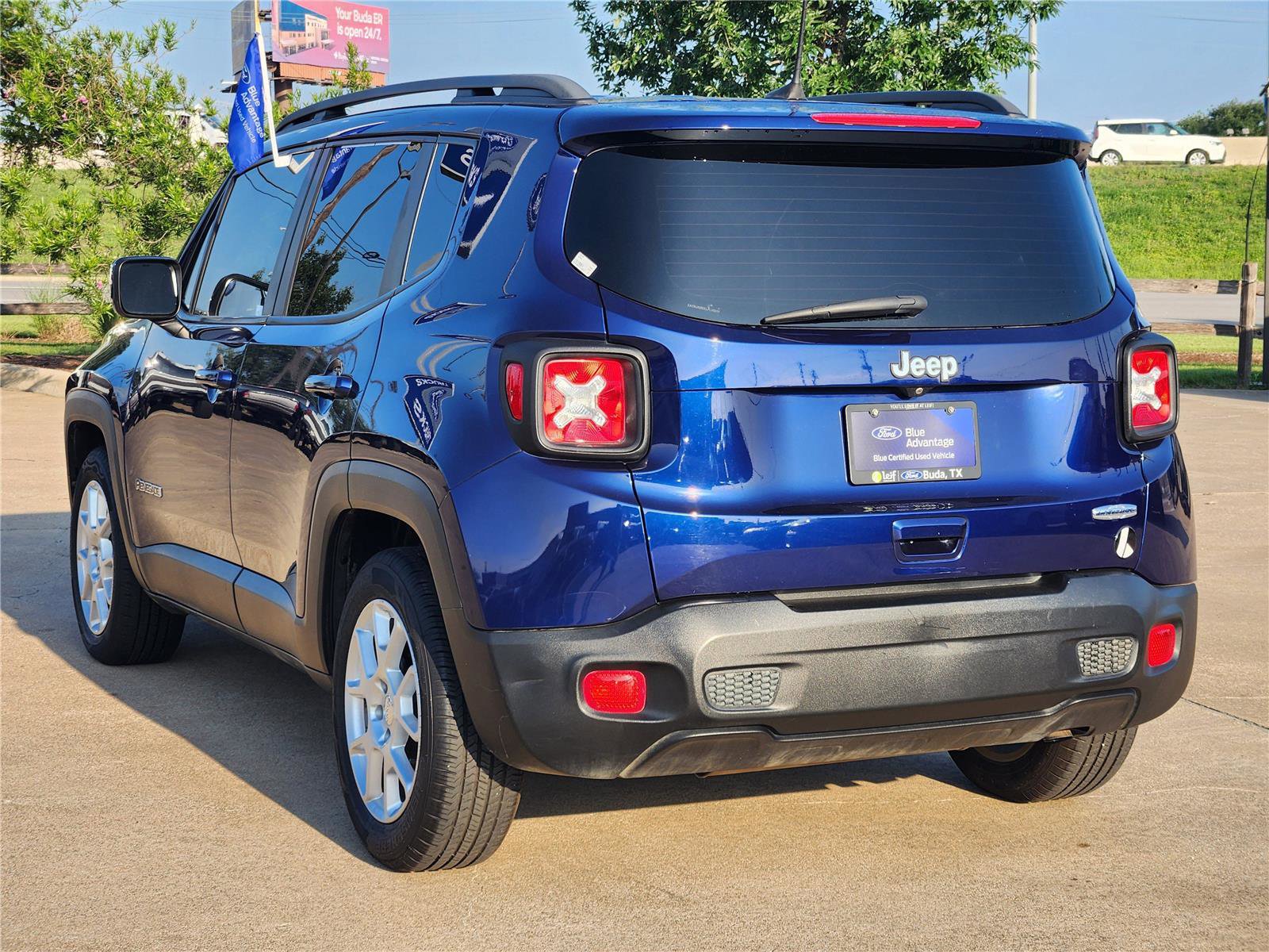 Used 2020 Jeep Renegade Latitude w/ Popular Equipment Group FWD image 5