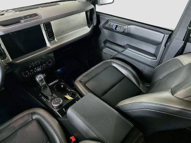 Certified 2025 Ford Bronco Outer Banks AWD/4WD image 11