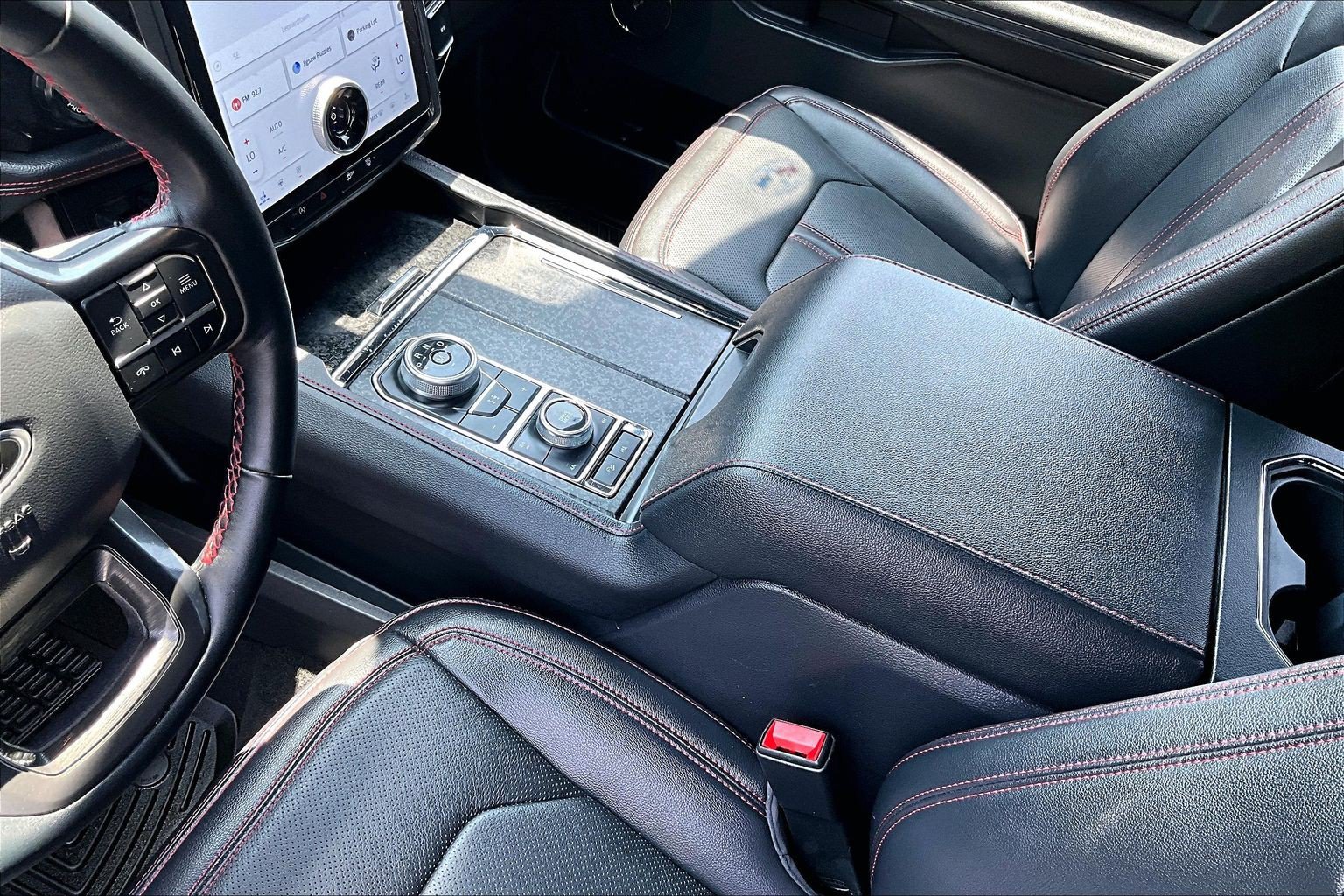 Certified 2024 Ford Expedition Limited AWD/4WD image 14