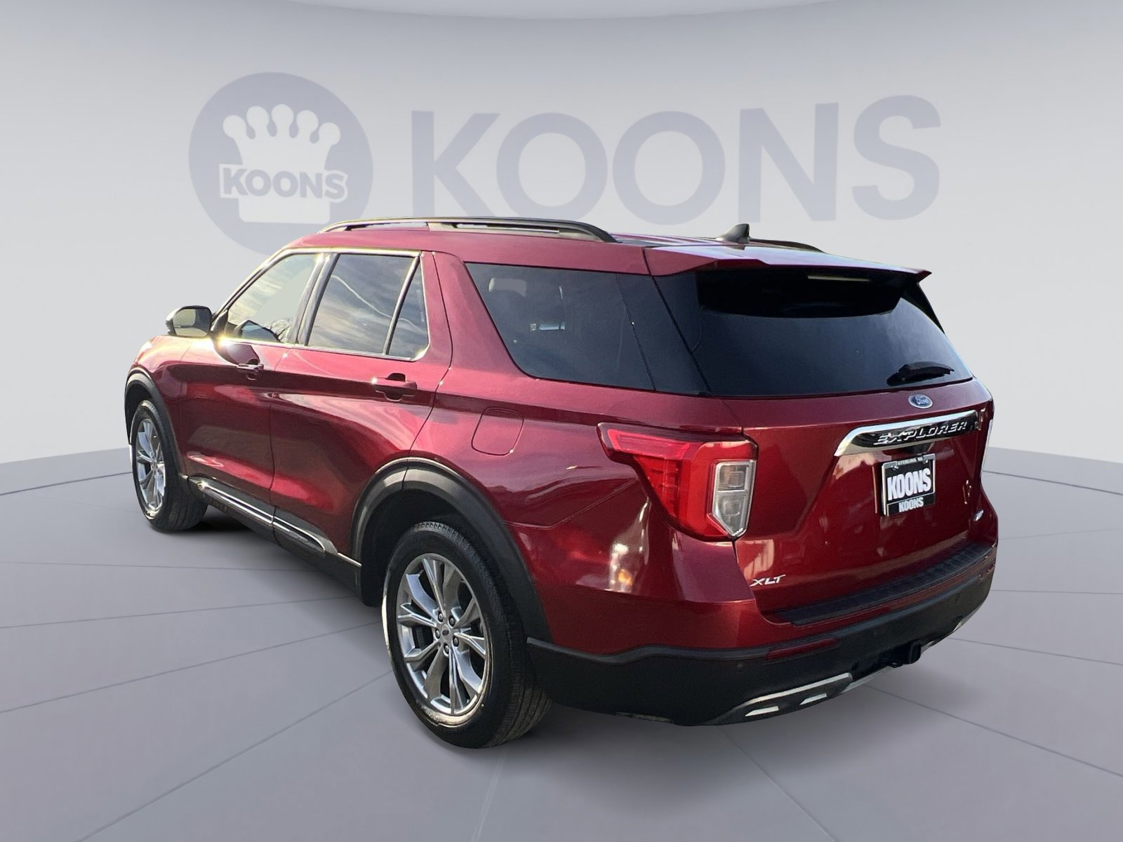 Certified 2023 Ford Explorer XLT w/ Equipment Group 202A image 3