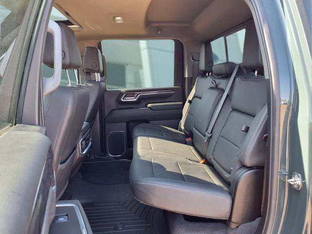 Used 2025 Chevrolet Silverado 2500 LTZ w/ LTZ Premium Package image 18