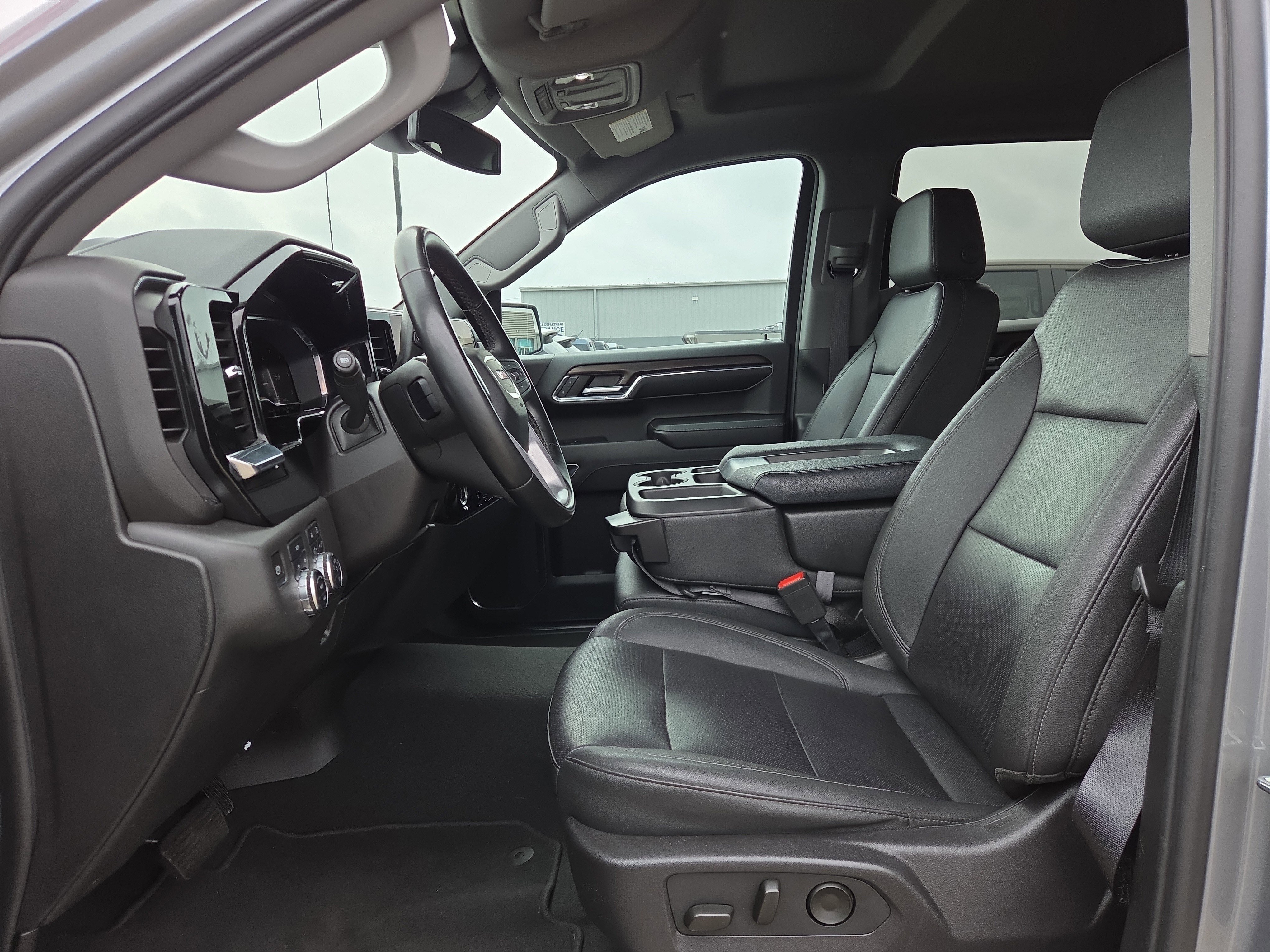 Used 2024 GMC Sierra 1500 SLT image 10