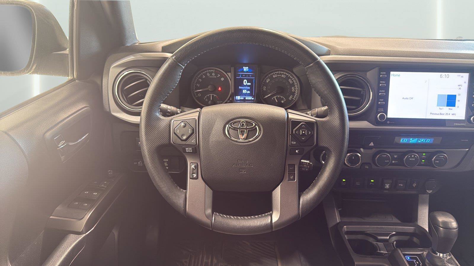 Used 2021 Toyota Tacoma TRD Sport w/ Technology Package AWD/4WD image 13