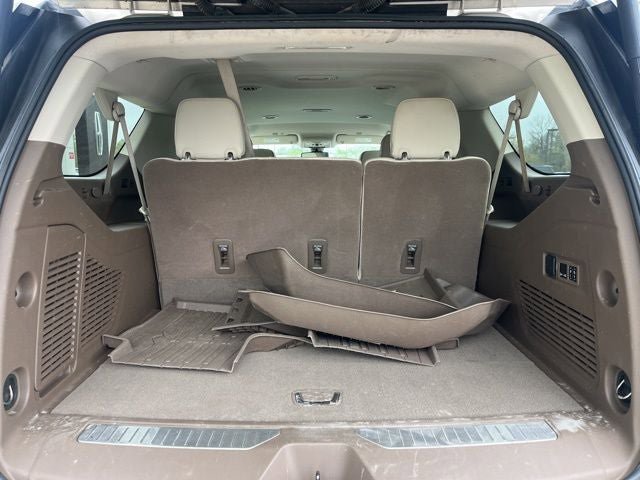 Used 2022 GMC Yukon XL Denali AWD/4WD image 12