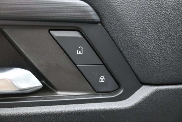 Used 2024 GMC Acadia Elevation FWD image 15