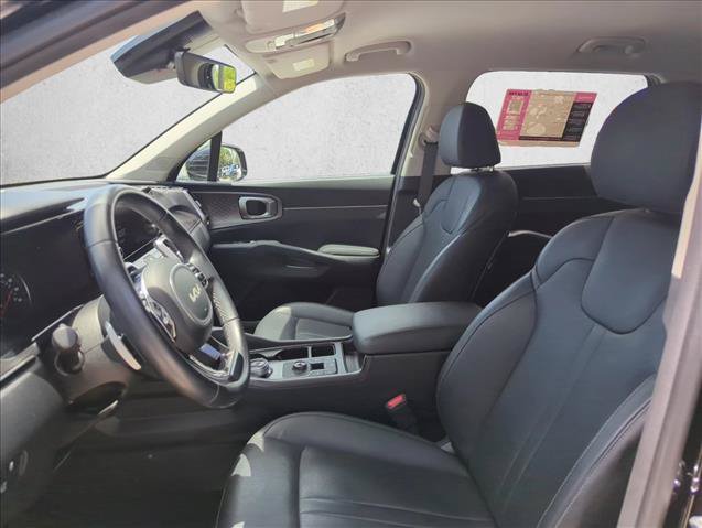Used 2024 Kia Sorento EX AWD/4WD image 16