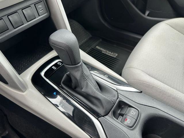 Used 2024 Toyota Corolla Cross L image 20