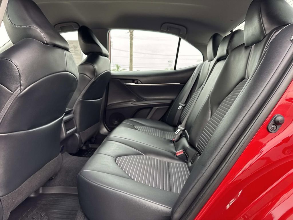 Used 2023 Toyota Camry SE image 23