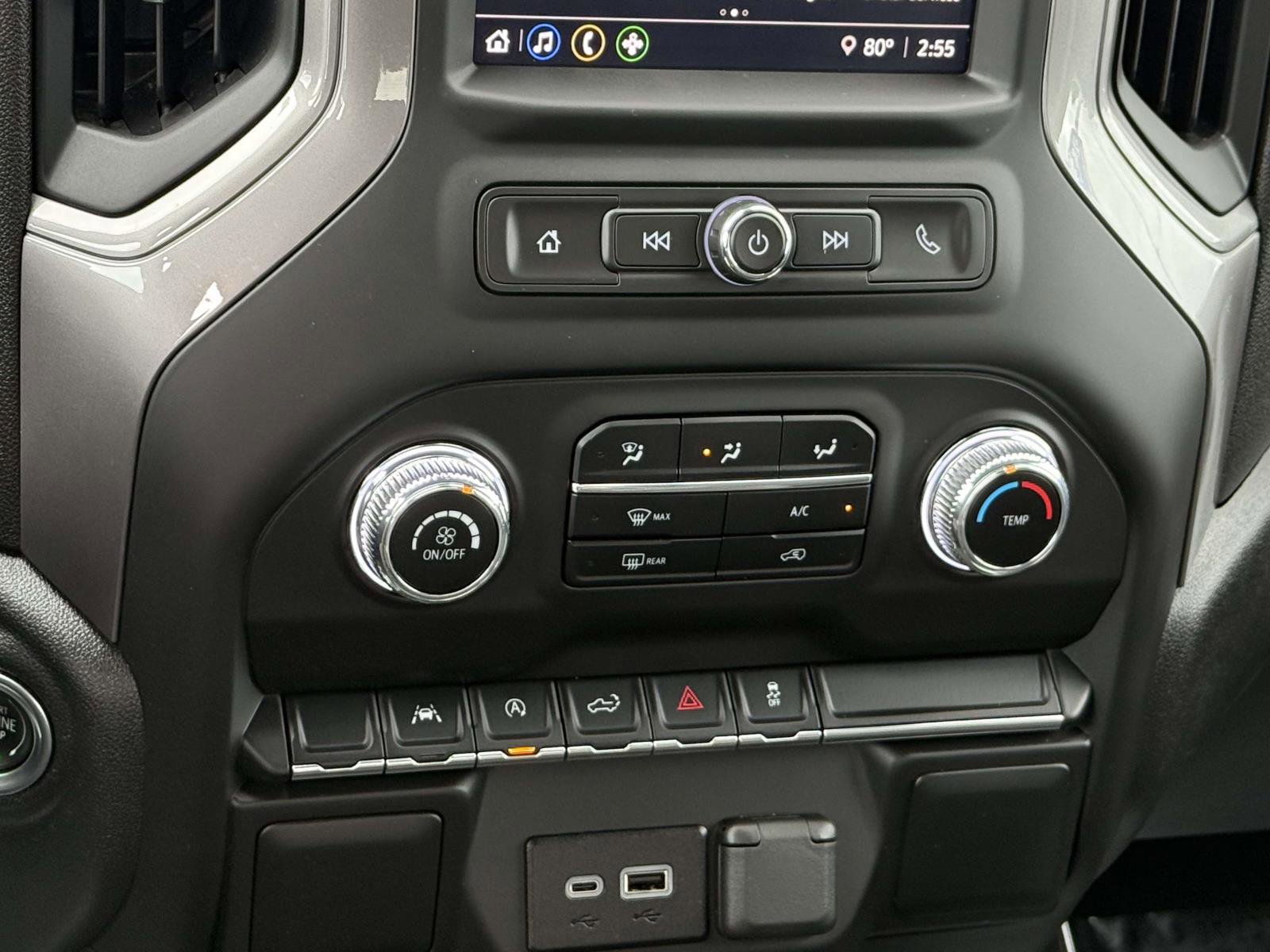 Used 2023 GMC Sierra 1500 Pro w/ Graphite Edition AWD/4WD image 9