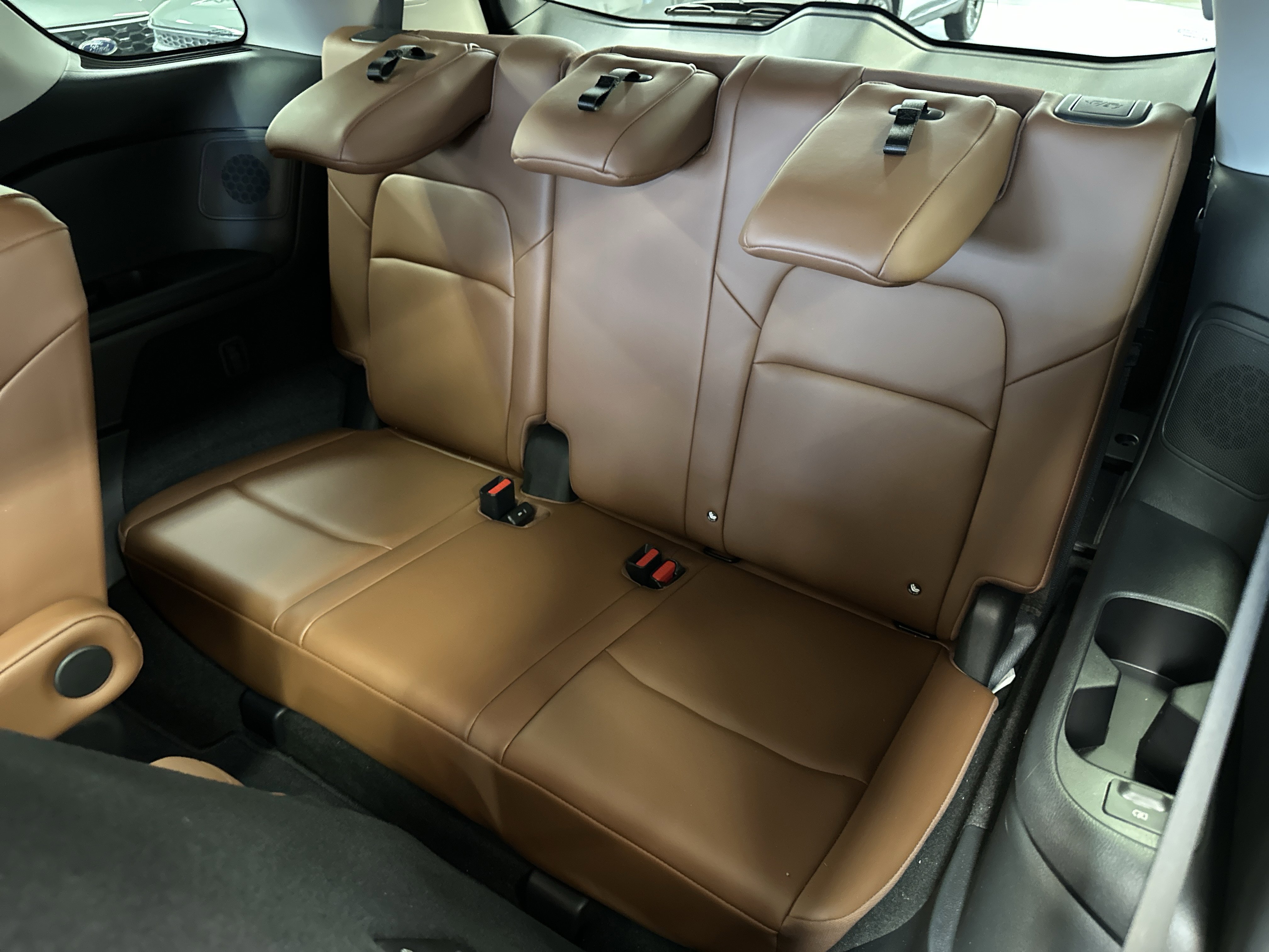 Used 2023 Nissan Pathfinder Platinum image 7