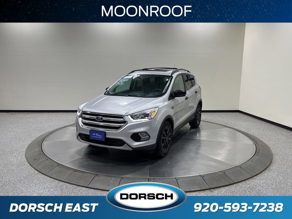 Certified 2017 Ford Escape SE w/ Equipment Group 201A AWD/4WD image 1