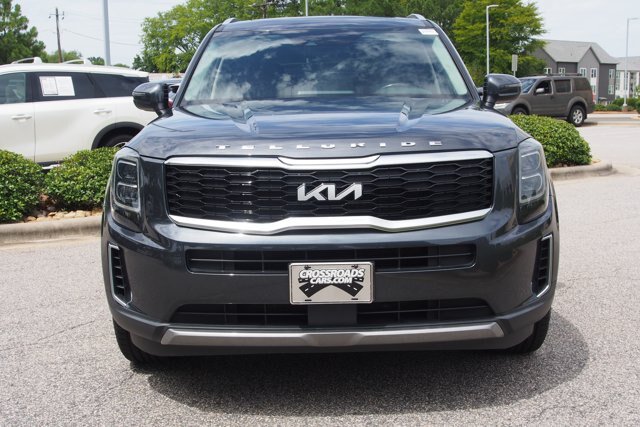 Used 2022 Kia Telluride EX w/ EX Premium Package FWD image 3