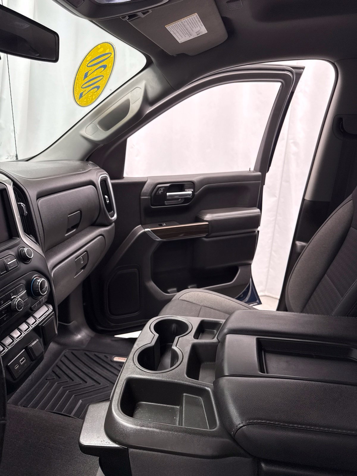 Used 2020 Chevrolet Silverado 1500 LT w/ All-Star Edition AWD/4WD image 26
