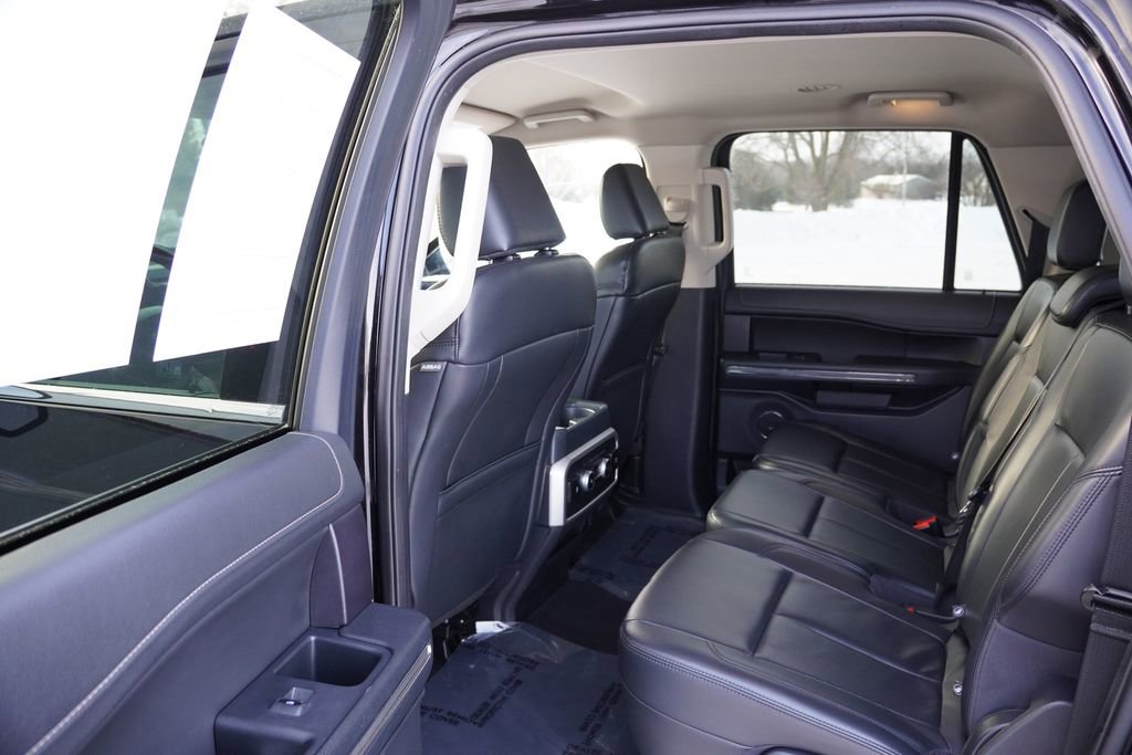 Certified 2024 Ford Expedition Max XLT image 17