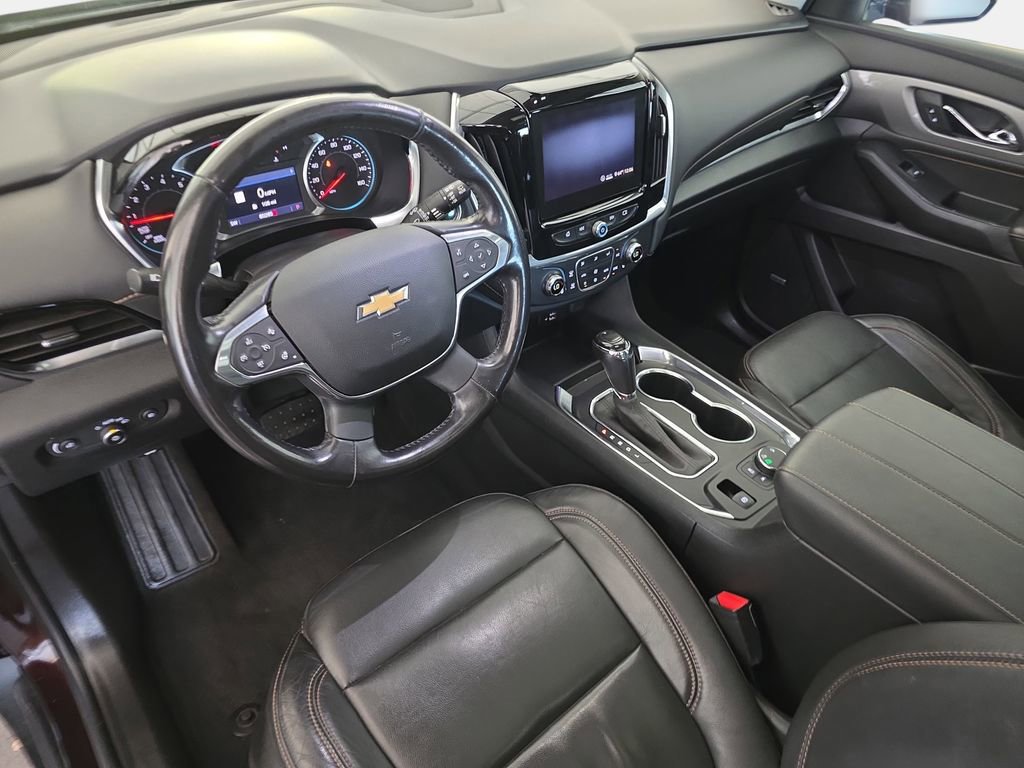 Used 2020 Chevrolet Traverse LT w/ LT Premium Package image 14