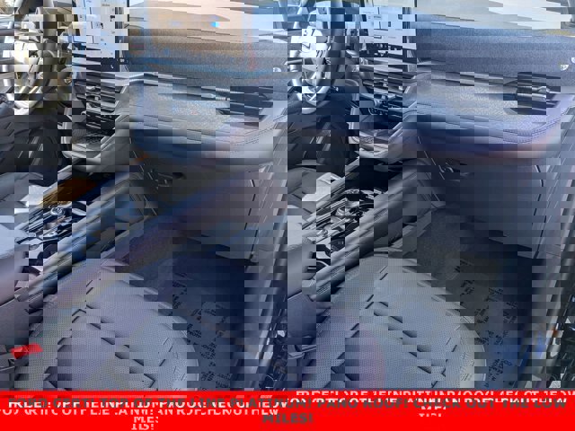 Certified 2025 Ford Explorer Platinum w/ LUX Leather Package image 28