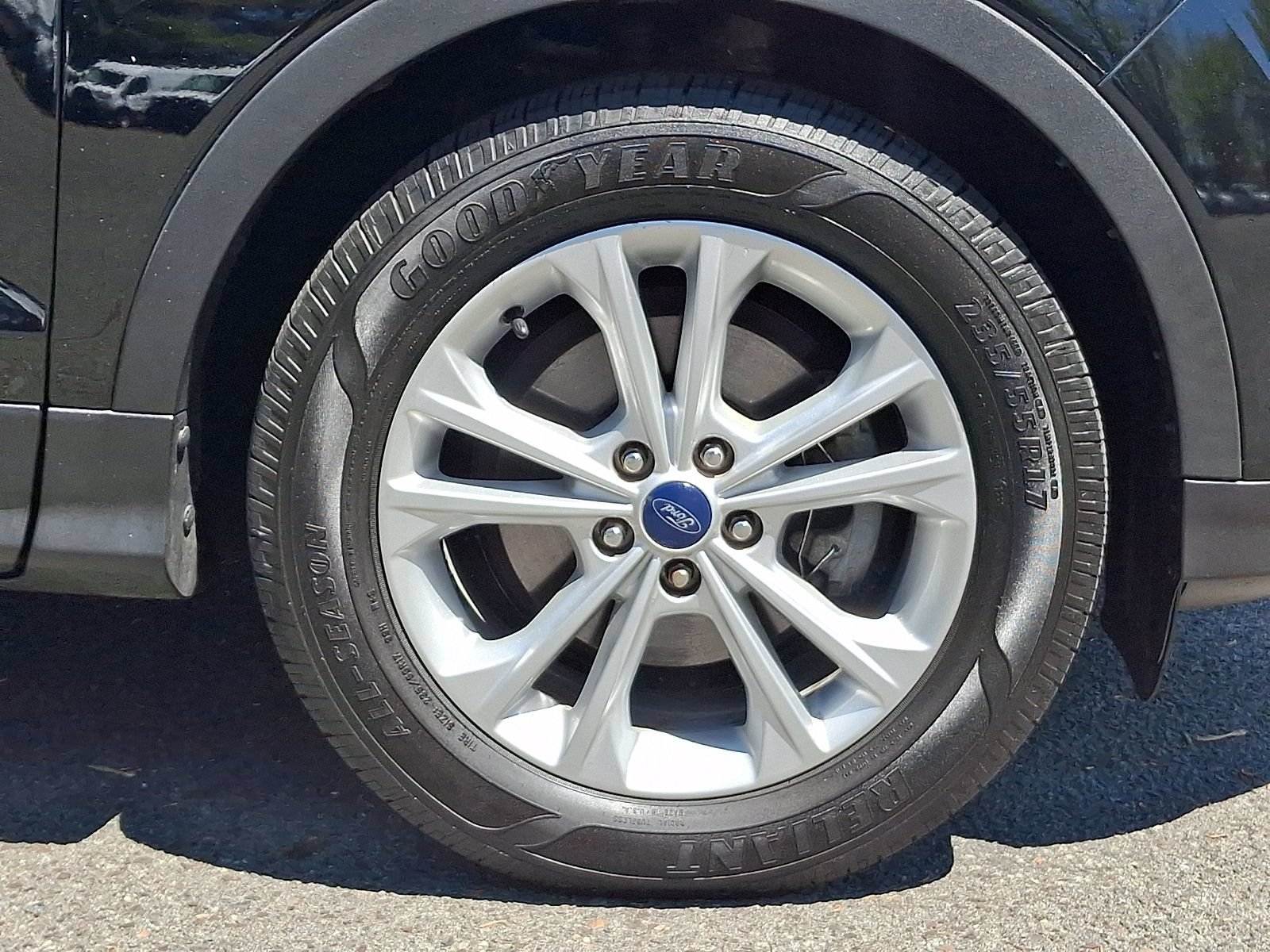 Certified 2018 Ford Escape SEL FWD image 9