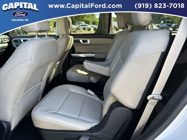 Certified 2022 Ford Explorer XLT w/ Equipment Group 202A image 16