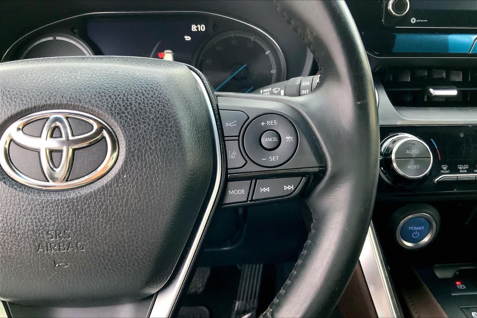 Used 2022 Toyota Venza XLE AWD/4WD image 23
