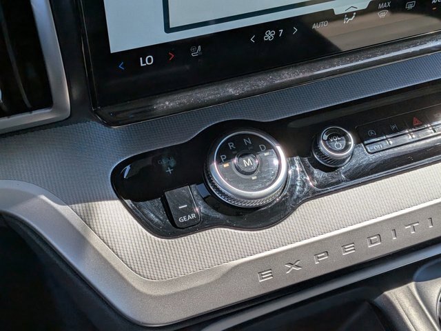 Certified 2025 Ford Expedition Max Active AWD/4WD image 24