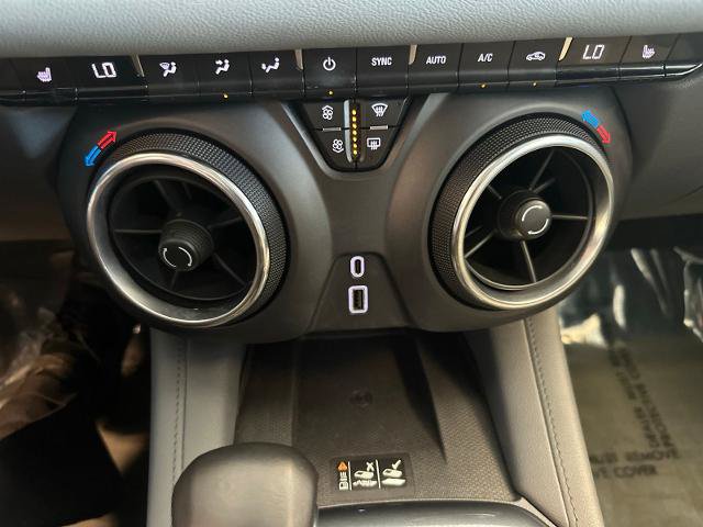 Used 2019 Chevrolet Blazer LT FWD image 29
