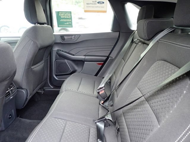 Certified 2024 Ford Escape Active AWD/4WD image 17