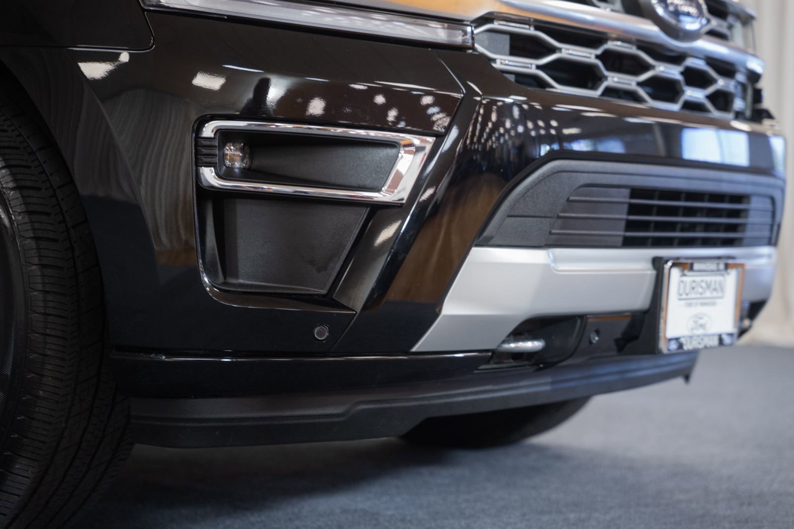 Certified 2023 Ford Expedition Platinum AWD/4WD image 15