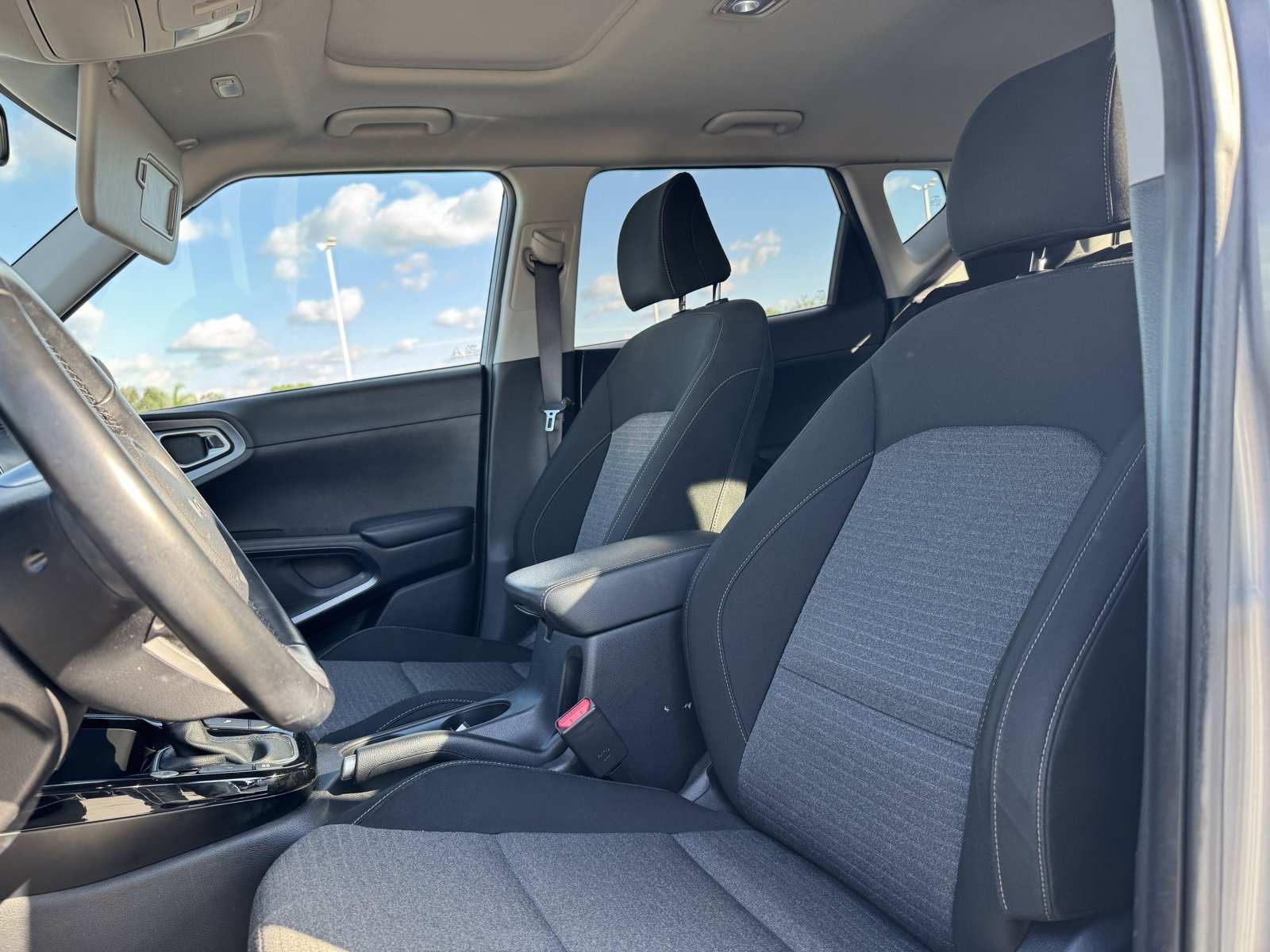 Used 2023 Kia Soul EX image 11